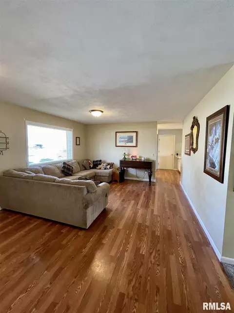 707 S Hilldale Ave, Eureka, IL 61530 photo 10
