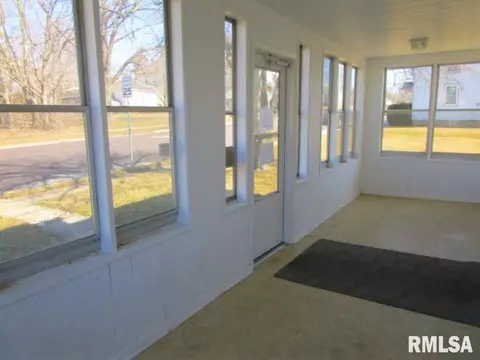 302 Eldridge St, Washington, IL 61571 photo 5