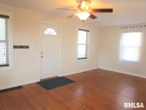 302 Eldridge St, Washington, IL 61571 photo 7