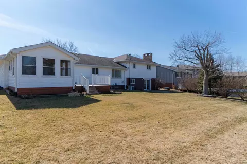 413 Crestview Dr, Metamora, IL 61548 photo 6