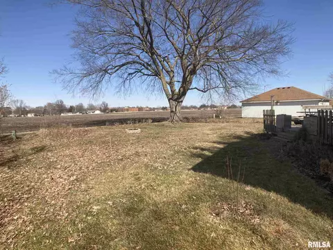 160 James Dr, Macomb, IL 61455 photo 27