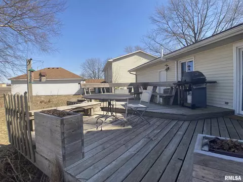 160 James Dr, Macomb, IL 61455 photo 25