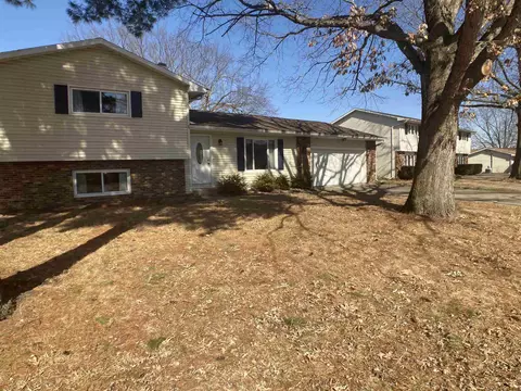 160 James Dr, Macomb, IL 61455 photo 22