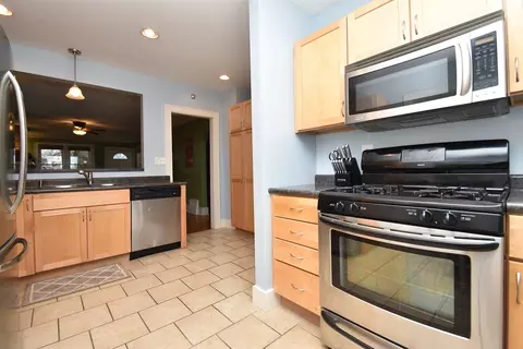 1007 E Willcox Ave, Peoria, IL 61603 photo 6