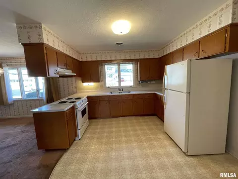 700 S Hilldale Ave, Eureka, IL 61530 photo 21