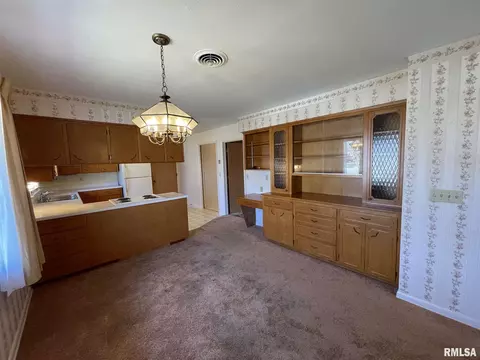 700 S Hilldale Ave, Eureka, IL 61530 photo 22