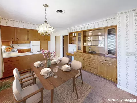 700 S Hilldale Ave, Eureka, IL 61530 photo 4