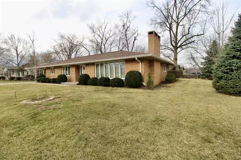 700 S Hilldale Ave, Eureka, IL 61530 photo 2