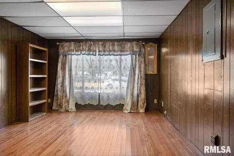 1424 E Beach St, Peoria, IL 61615 photo 13