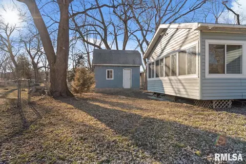 1424 E Beach St, Peoria, IL 61615 photo 23