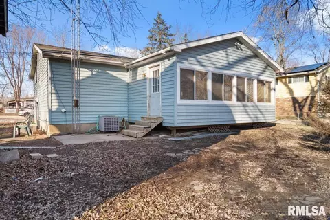 1424 E Beach St, Peoria, IL 61615 photo 21