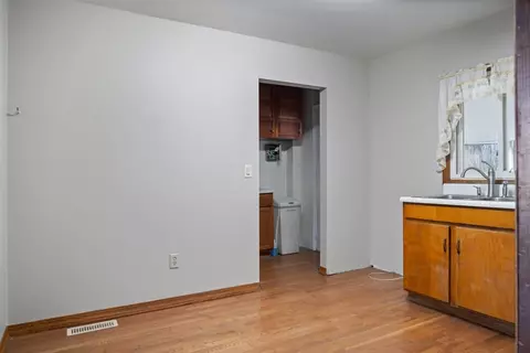 1424 E Beach St, Peoria, IL 61615 photo 15