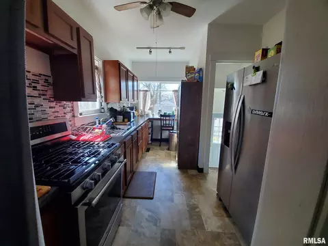 1206 E Willcox Ave, Peoria, IL 61603 photo 9