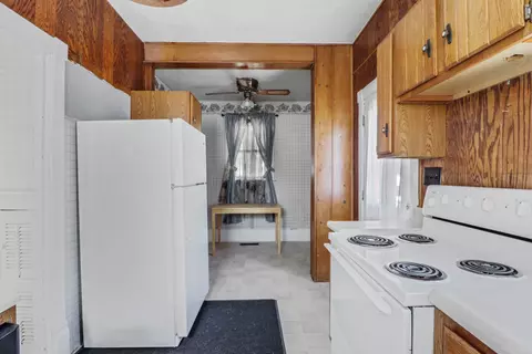 206 W 4th St, Delavan, IL 61734 photo 23
