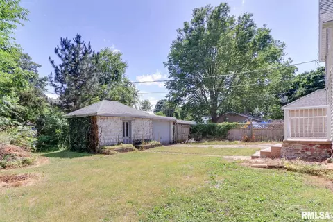 206 W 4th St, Delavan, IL 61734 photo 42