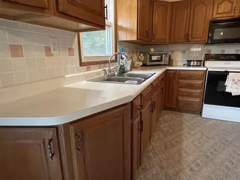 1527 Deer Path Rd, Metamora, IL 61548 photo 6