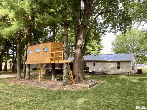 2000 Maple Ave, Macomb, IL 61455 photo 13