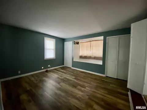 2000 Maple Ave, Macomb, IL 61455 photo 10