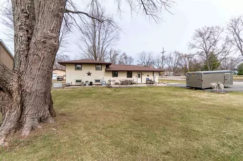412 E 8th St, Delavan, IL 61734 photo 23