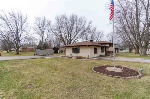 412 E 8th St, Delavan, IL 61734 photo 26