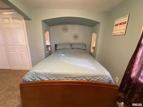 921 E Carroll St, Macomb, IL 61455 photo 15