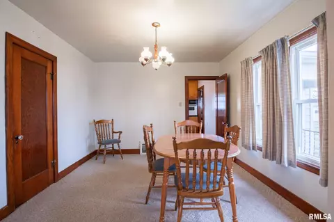 304 E Walnut St, Washburn, IL 61570 photo 8