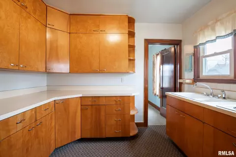 304 E Walnut St, Washburn, IL 61570 photo 33