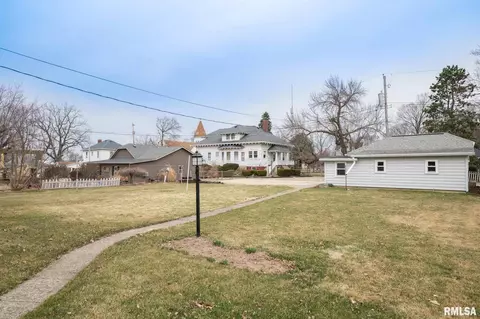 304 E Walnut St, Washburn, IL 61570 photo 39