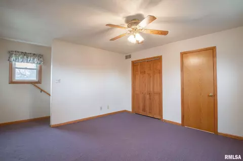 304 E Walnut St, Washburn, IL 61570 photo 21