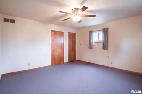 304 E Walnut St, Washburn, IL 61570 photo 25