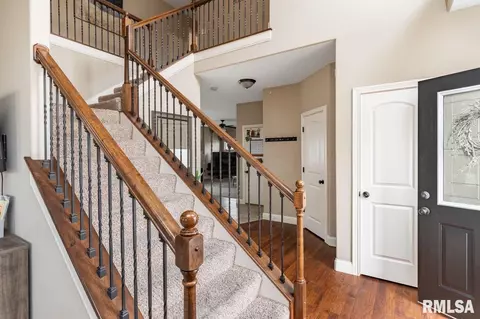 1301 Willow Dr, Washington, IL 61571 photo 4