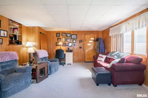 232 E Sheridan St, Manito, IL 61546 photo 35
