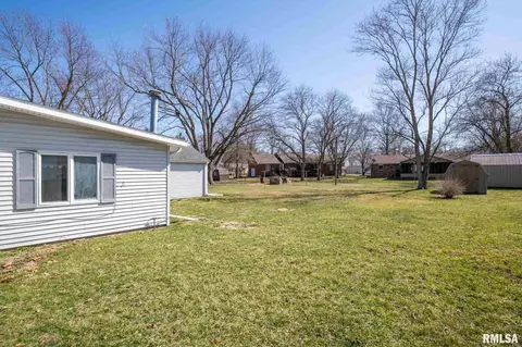 232 E Sheridan St, Manito, IL 61546 photo 19