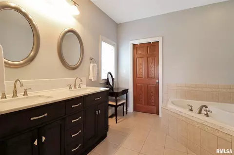 5100 S Diamond Pt, Mapleton, IL 61547 photo 27