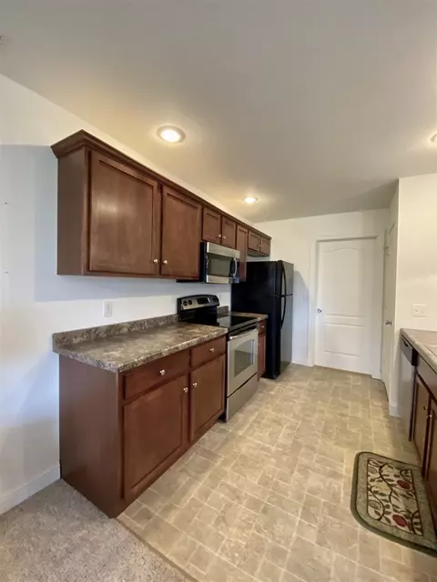 313 Scotch Pine Dr, Macomb, IL 61455 photo 8