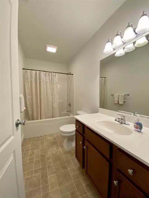 313 Scotch Pine Dr, Macomb, IL 61455 photo 14