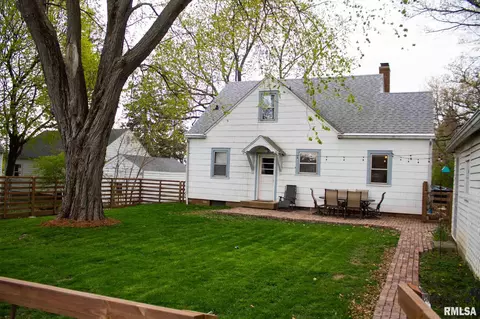 203 S Hamilton St, Eureka, IL 61530 photo 36