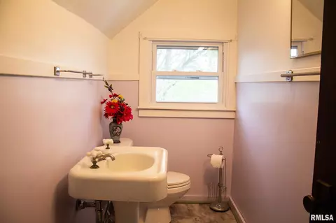 203 S Hamilton St, Eureka, IL 61530 photo 28