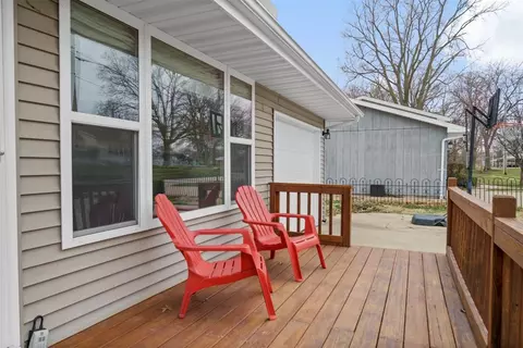 310 E State St, Tremont, IL 61568 photo 2