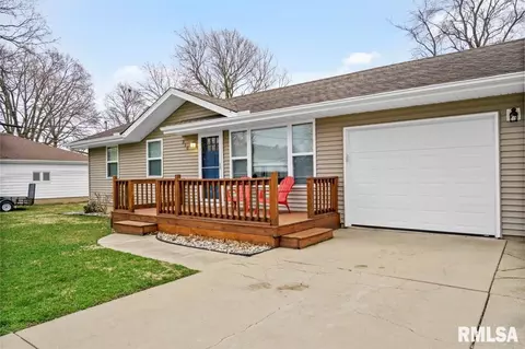 310 E State St, Tremont, IL 61568 photo 21