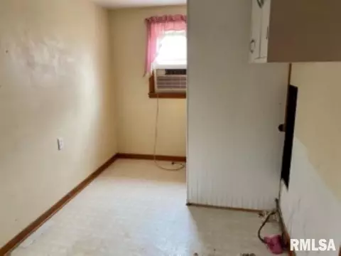 1124 S Johnson St, Macomb, IL 61455 photo 22