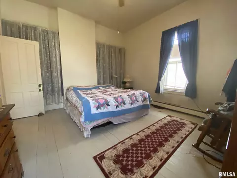 706 N Edwards St, Macomb, IL 61455 photo 19