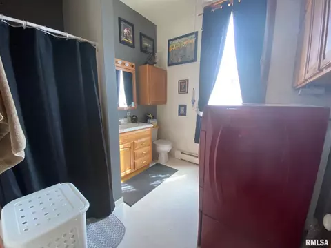 706 N Edwards St, Macomb, IL 61455 photo 22