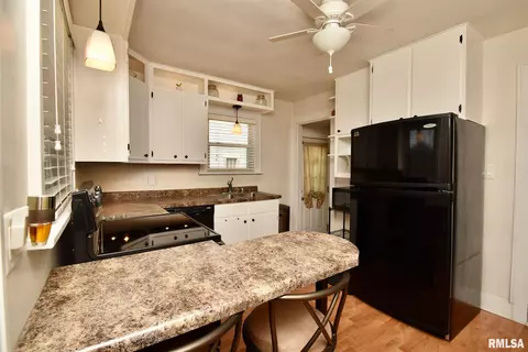 712 Spring St, Washington, IL 61571 photo 31