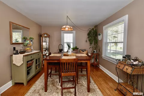 712 Spring St, Washington, IL 61571 photo 4