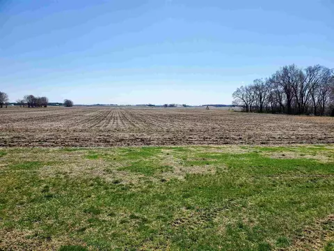 9309 E Manito Rd, Manito, IL 61546 photo 20