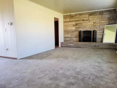 9309 E Manito Rd, Manito, IL 61546 photo 4