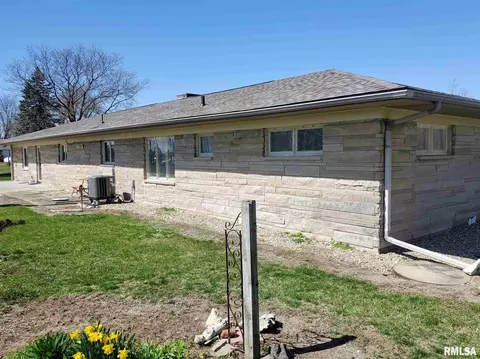 9309 E Manito Rd, Manito, IL 61546 photo 18