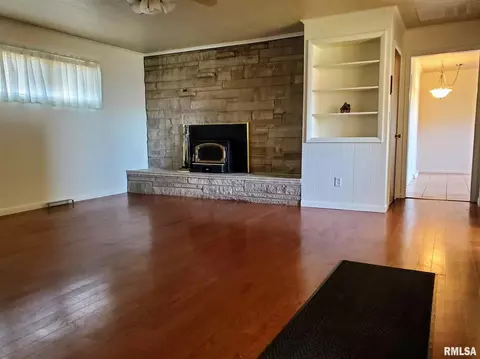 9309 E Manito Rd, Manito, IL 61546 photo 17