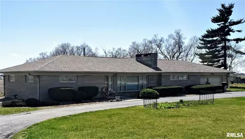9309 E Manito Rd, Manito, IL 61546 photo 1